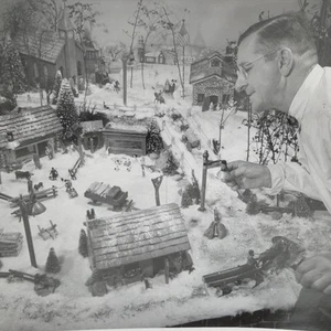 Milwaukee Journal Pressefoto Miniatur Dorf Diorama verschneit 10x8 Zoll Vintage - Bild 1 von 7