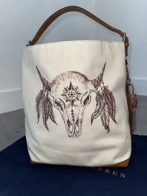 A la venta $1500 Bolso de Mano Ralph Lauren Etiqueta Púrpura Pintado a Mano Cabeza de Toro Lona Foto 1 de 4