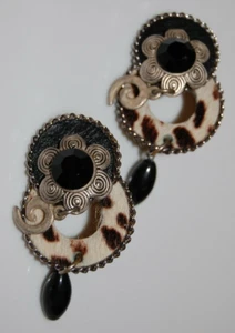 VTG 80'S SINS RUNWAY LARGE BOHO FAUX FUR ACRYLICS CRYSTALS DANGLE CLIP EARRINGS - Picture 1 of 11