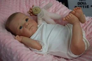 Muñeca bebé renacida realista niña muñeca bebé recién nacida impermeable muñeca bebé - Imagen 1 de 4
