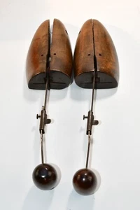 Vintage Dark Wooden Split Shoe Stretcher  #8 Adjustable Fit size 5-8 - Picture 1 of 6