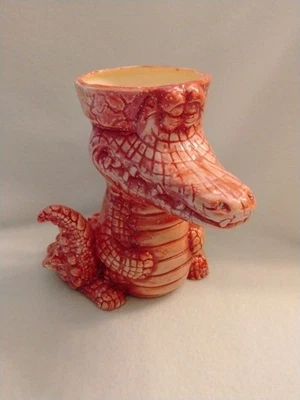 Maceta cocodrilo cocodrilo cocodrilo manchado rosa Foto 1 de 4