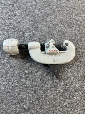 Ridgid No. 10 Pipe Tubing Cutter 1/8" - 1" OD Capacity 32910 Made in USA - Image 1 of 4