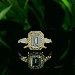 Anillo estilo tradicional 6*8 corte esmeralda circonita cúbica/moissanita - Imagen 1 de 4