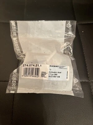 Ideal Standard / Geberit Twico dual flush push button SV21067 / 274.074.21.1 (W) - Image 1 of 3