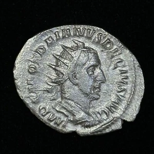Trajan Decius AR Antoninianus Coin 249-251 AD SHARP CONDITION - Picture 1 of 2