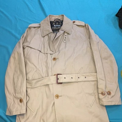 Chaqueta de Lluvia Barbour Para Hombres Impermeable Transpirable Country Sobre Abrigo Talla M Tartán Foto 1 de 4