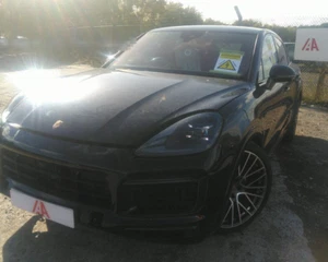 DRIVESHAFT FRONT LH PORSCHE CAYENNE MK3 2018 On 2995 PETROL/ELECTRIC AUTOMATIC - Picture 1 of 6