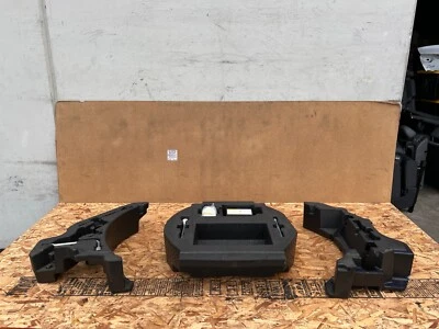 NISSAN 370Z 2010-2019 TOURING CONVERTIBLE OEM EMBELLECEDOR MALETERO RELLENO ESPUMA CON HERRAMIENTAS Foto 1 de 4