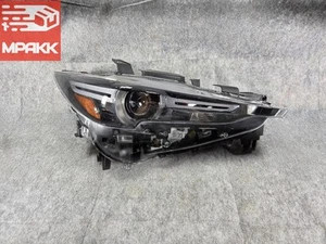 Faro LED adaptable lado pasajero derecho Mazda CX-5 2017-2021 OEM KL2L51030 - Imagen 1 de 17