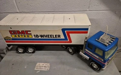 Nylint GMC Cab Over Astro Tractor Trailer 18 Wheeler "The Rig" Semi Truck - Image 1 of 4