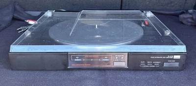 Tocadiscos Sansui P-L35 Automático Accionamiento Directo Seguimiento Lineal Negro Años 80 Japón Foto 1 de 4