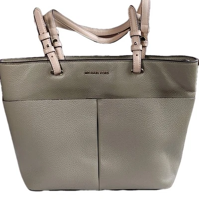 Bolso de Mano Michael Kors Bedford Cuero Guijarro Bolsillo Medio Verde Claro Tostado Foto 1 de 4