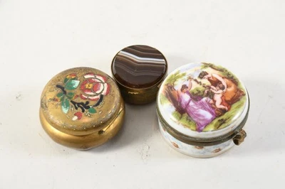 N95J01- 3x Pillendöschen Rougedöschen 1x mit Achat ua Porzellan - Bild 1 von 4