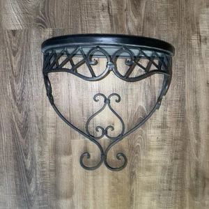 DE COLECCIÓN ESTANTE DE METAL NEGRO Y MADERA ORNAMENTADO 12" X 12" X 6.5" Profundidad de Pared - Imagen 1 de 10