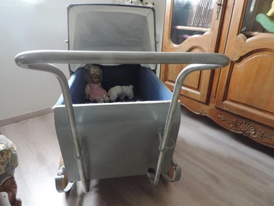 Ancien Landeau de Poupée Années 50 Vintage - Photo 1/4