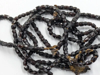 Cuentas de semillas antiguas vintage opacas negras marrones corte vidrio checo 9BPI BB90-135 Foto 1 de 3