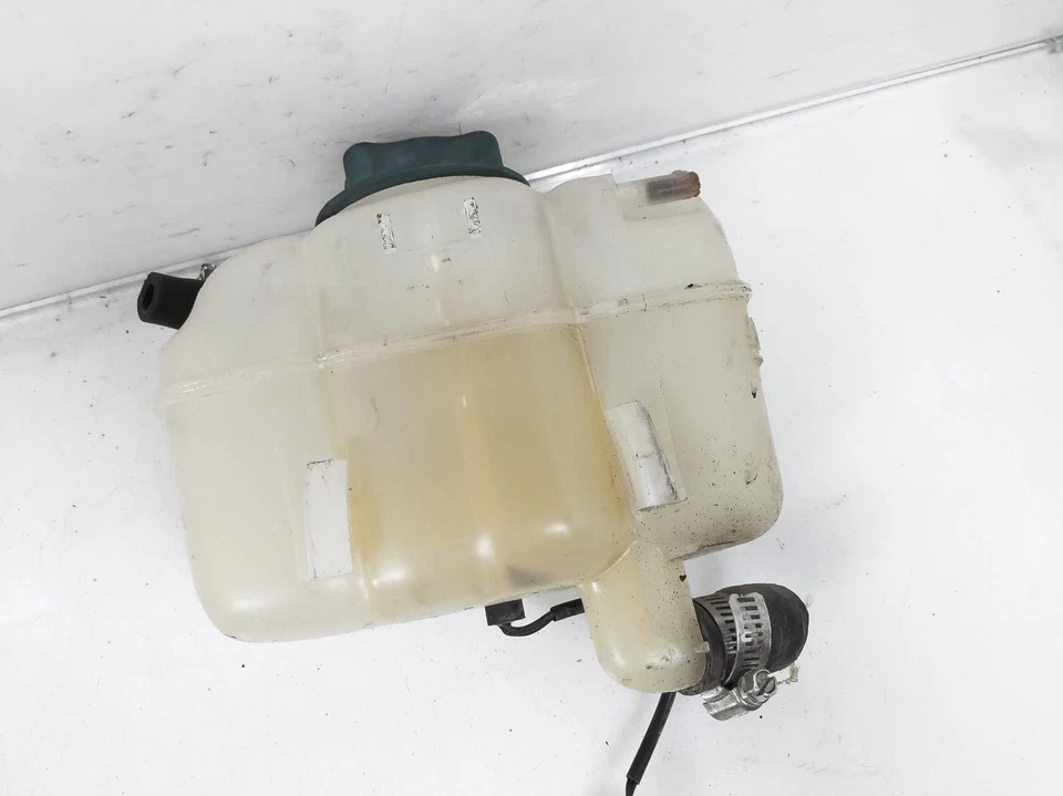 2001-2007 Volvo V70 Radiator Coolant Bottle Reservoir Tank 8683455 - Image 1 of 4