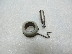 INGRANAGGIO VITE SENZA FINE POMPA OLIO MOTOSEGA STIHL 018 025 MS210 MS230 MS250 - Foto 1 di 4