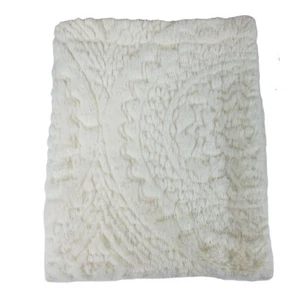 Madison Park Pillow Sham Tufted Off White Standard Size Medallion Cottage Style - Picture 1 of 10