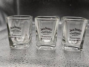3 2 oz. Squared Jack Daniels Quality Tennessee Whiskey Shot Glasses - Picture 1 of 7