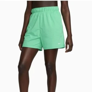Nike Attack Dri-Fit Shorts Damen Mid Rise Frühlingsgrün Neu Größe Large - Bild 1 von 7