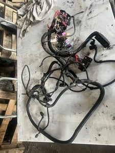 VW T5 T32 TRANSPORTER 2006 2.5 TDI AXD ENGINE WIRING LOOM - Picture 1 of 11