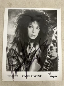 VINNIE VINCENT Autographed Signed 8x10 Black & White Promo Photo KISS INVASION - Picture 1 of 1