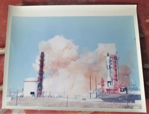 Original NASA Foto "Kodak Paper" GEMINI 3 SECONDS BEFORE LAUNCH in 1965 - Bild 1 von 11