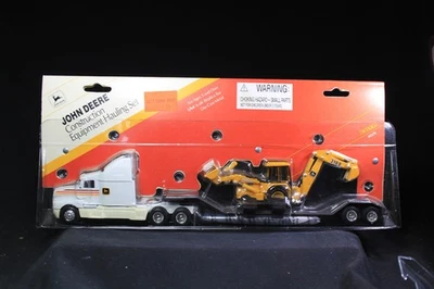 ERTL #5574 John Deere Construction Equipment Hauling Set 1/64 Backhoe/Flatbed - Image 1 of 4