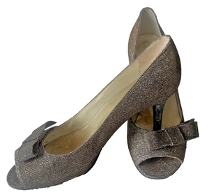 Stuart Weitzman Women's Glitter Metallic Open Toe Bow Pumps, Size 6 - Picture 1 of 12
