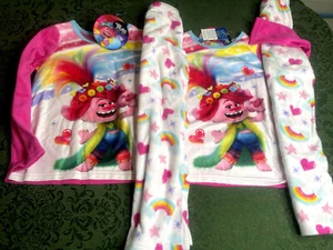NWT TWINS trolls rainbow 2 pajamas set 6 birthdays christmas easter WORLD TOUR - Imagen 1 de 7
