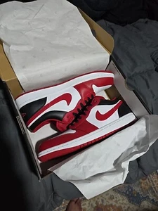 Size 10 - Air Jordan 1 FlyEase Low White Gym Red - Picture 1 of 16
