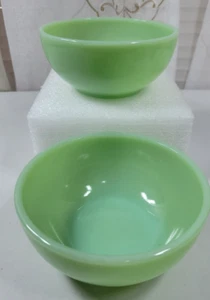 2-VTG Jadeit Ofen Fire King Obst/Müslischalen 5" x 2-1/4" - Bild 1 von 9