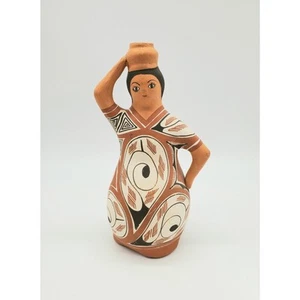 Venezuelan Pottery Woman Carrying A Pot On Her Head - Picture 1 of 3