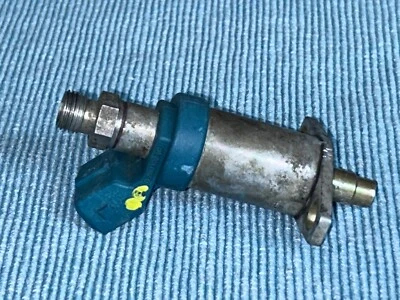 Mercedes Benz 560SEL 560SEC 450SEL 380SEC Cold Start Fuel Valve 0280170403 - Image 1 of 4