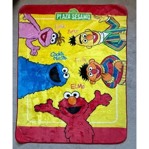 Sesame Street Elmo & Friends Amigos plush throw blanket - Plaza Sesamo - 77 x 61 - Picture 1 of 12