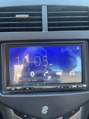 Receptor de medios digitales Sony XAV-AX150 6,95"" con Android automático Foto 1 de 4