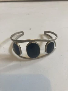 925 Sterling Silver Alpaca Mexico Cuff Bracelet w. Black Stones 3” - Picture 1 of 9