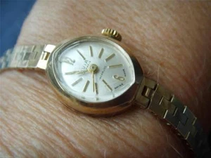 LADIES 9ct SWISS AVIA WATCH & 9ct BRACELET STRAP WITH AVIA BOX - Picture 1 of 1