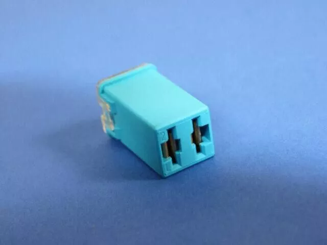 Cartucho de fusibles delanteros genuino Mopar 2001-2021 Chrysler Town & Country 6102075AB Foto 1 de 4