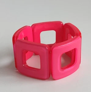 Chunky Hot Pink Acrylic Lucite Miranda Geometric Bracelet - Picture 1 of 3