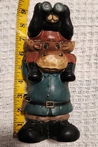 Alce de madera sosteniendo oso con binoculares estatuilla 8 pulgadas vintage - Imagen 1 de 8