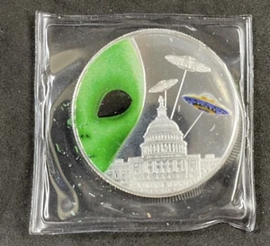1 oz .999 argento colorato rotondo Alien Highlands nuovo di zecca - Foto 1 di 2