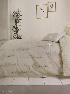 Sanderson "FOXGLOVE" KING Duvet Cover Set - beautiful design! - Image 1 of 4