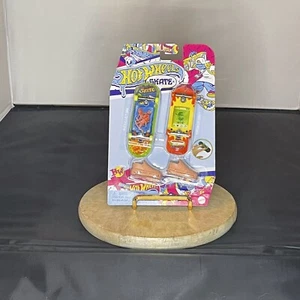 Paquete de 2 Hot Wheels Skate estilo años 80 1985 gamer - Imagen 1 de 5