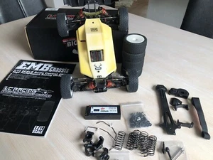 LC Racing EMB-1 Pro 4WD Buggy 1/14 ARTR brushless Hobbywing ESC - Foto 1 di 12