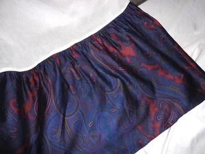 VINTAGE RALPH LAUREN MILLBROOK PAISLEY RED BLUE (1) KING BEDSKIRT 14" DROP SPLIT - Picture 1 of 6