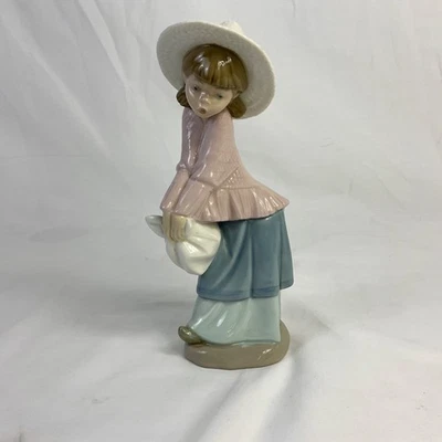 Nao by Lladro Porcelain Figurine From Daisa 1981 Collection  (C2) CP#8700 - image 1 of 4