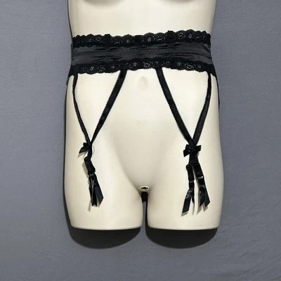 Cinturón Liguero Frederick’s Of Hollywood Talla Grande Negro Satinado Encaje Borde Lazo Acentos Foto 1 de 4